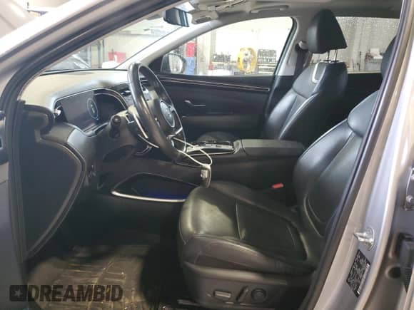 2022 Hyundai Tucson Luxury z VIN KM8JCCA1XNU028548, wystawiony jako Copart lot #80675655 z przebiegiem 100 097 mil mil oraz Szkoda całkowita • Salvage title. Historia ofert i sprzedaży dostępna na DreamBid. Obrazek 7.