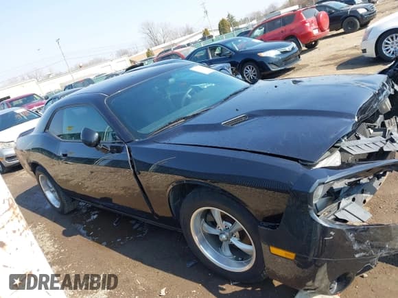 ✅ 2010 Dodge Challenger SE • VIN: 2B3CJ4DV8AH160651 • Lot: 41776925. Wystawiony na IAAI z przebiegiem 177 120 mil. Bezpłatny archiwum sprzedaży aukcyjnych z USA i szczegółowy raport historii pojazdu na DreamBid. Zdjęcie 13.