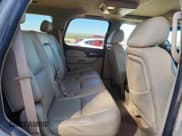 ✅ 2010 GMC Yukon Denali • VIN: 1GKUKEEF0AR179714 • Lot: 87252675. Wystawiony na Copart z przebiegiem 157 330 mil. Bezpłatny archiwum sprzedaży aukcyjnych z USA i szczegółowy raport historii pojazdu na DreamBid. Zdjęcie 11.