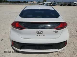 2019 Hyundai Ioniq Blue с VIN KMHC65LC5KU155584, выставлен на аукционе Copart как лот 77631544 с пробегом 54 986 миль миль и Списание • Salvage title. История ставок и продаж доступна на DreamBid. Изображение 6.
