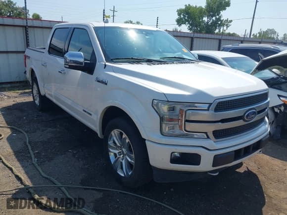 ✅ 2019 Ford F-150 XL • VIN: 1FTFW1E10KFB03516 • Лот: 43181876. Опубликован ранее на IAAI с пробегом 112 232 миль. Бесплатный доступ к архиву аукционных продаж из США и подробный отчёт об истории автомобиля на DreamBid. Изображение 1.
