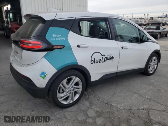 ✅ 2023 Chevrolet Bolt EV 1LT • VIN: 1G1FW6S08P4127406 • Lot: 84500704. Wystawiony na Copart z przebiegiem 13 074 mil. Bezpłatny archiwum sprzedaży aukcyjnych z USA i szczegółowy raport historii pojazdu na DreamBid. Zdjęcie 3.