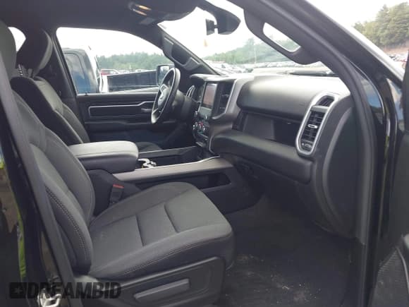 ✅ 2023 Ram 1500 Big Horn • VIN: 1C6SRFFTXPN641681 • Lot: 42856718. Wystawiony na IAAI z przebiegiem 25 064 mil. Bezpłatny archiwum sprzedaży aukcyjnych z USA i szczegółowy raport historii pojazdu na DreamBid. Zdjęcie 5.