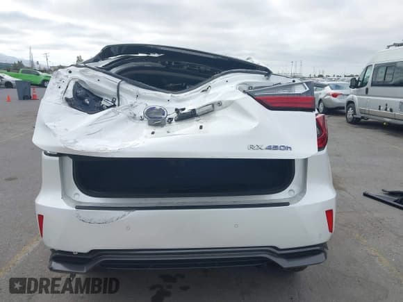 ✅ 2019 Lexus RX 450h • VIN: 2T2BGMCA8KC041271 • Lot: 42582468. Wystawiony na IAAI z przebiegiem 85 477 mil. Bezpłatny archiwum sprzedaży aukcyjnych z USA i szczegółowy raport historii pojazdu na DreamBid. Zdjęcie 17.