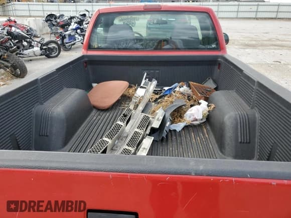 ✅ 2003 Chevrolet S-10 LS • VIN: 1GCCS14H938135481 • Лот: 78529944. Опубликован ранее на Copart с пробегом 189 272 миль. Бесплатный доступ к архиву аукционных продаж из США и подробный отчёт об истории автомобиля на DreamBid. Изображение 10.