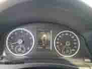 2013 Volkswagen Tiguan SE z VIN WVGAV7AX7DW018388, wystawiony jako Copart lot #56188045 z przebiegiem 98 066 mil mil oraz Szkoda całkowita • Salvage title. Historia ofert i sprzedaży dostępna na DreamBid. Obrazek 9.