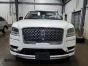 ✅ 2020 Lincoln Navigator Reserve • VIN: 5LMJJ2LT7LEL15929 • Лот: 88922825. Опубликован ранее на Copart с пробегом 61 099 миль. Бесплатный доступ к архиву аукционных продаж из США и подробный отчёт об истории автомобиля на DreamBid. Изображение 5.