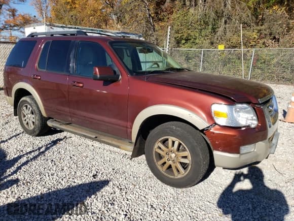 ✅ 2010 Ford Explorer Eddie Bauer • VIN: 1FMEU7EE3AUA40960 • Lot: 77710164. Wystawiony na Copart z przebiegiem 241 865 mil. Bezpłatny archiwum sprzedaży aukcyjnych z USA i szczegółowy raport historii pojazdu na DreamBid. Zdjęcie 4.