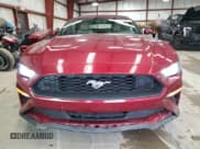 ✅ 2019 Ford Mustang EcoBoost Premium • VIN: 1FATP8UH7K5103872 • Lot: 82412685. Wystawiony na Copart z przebiegiem 43 098 mil. Bezpłatny archiwum sprzedaży aukcyjnych z USA i szczegółowy raport historii pojazdu na DreamBid. Zdjęcie 5.