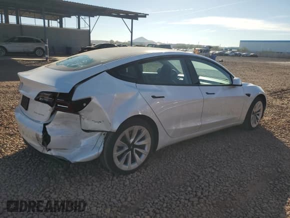 ✅ 2022 Tesla Model 3 Long Range • VIN: 5YJ3E1EB9NF142824 • Lot: 91925935. Wystawiony na Copart z przebiegiem 97 487 mil. Bezpłatny archiwum sprzedaży aukcyjnych z USA i szczegółowy raport historii pojazdu na DreamBid. Zdjęcie 3.