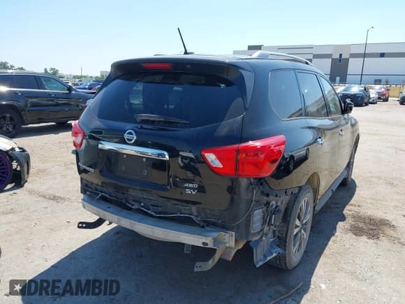 ✅ 2017 Nissan Pathfinder SL • VIN: 5N1DR2MM0HC623012 • Lot: 43207619. Wystawiony na IAAI z przebiegiem 136 006 mil. Bezpłatny archiwum sprzedaży aukcyjnych z USA i szczegółowy raport historii pojazdu na DreamBid. Zdjęcie 4.