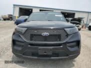 ✅ 2022 Ford Police Interceptor Utility • VIN: 1FM5K8AB8NGB75976 • Lot: 59348535. Wystawiony na Copart z przebiegiem 61 150 mil. Bezpłatny archiwum sprzedaży aukcyjnych z USA i szczegółowy raport historii pojazdu na DreamBid. Zdjęcie 5.