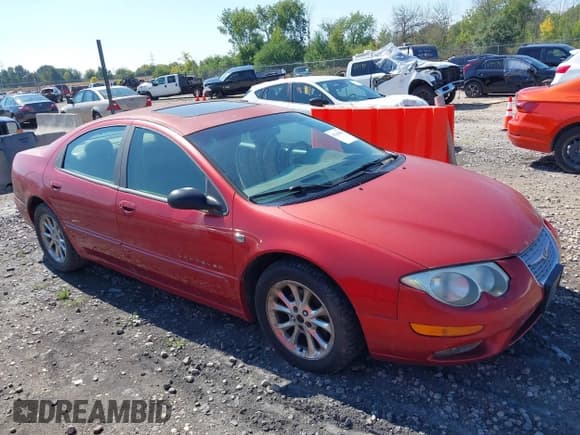 ✅ 2000 Chrysler 300M M • VIN: 2C3HE66G5YH260045 • Lot: 43210606. Wystawiony na IAAI z przebiegiem 113 030 mil. Bezpłatny archiwum sprzedaży aukcyjnych z USA i szczegółowy raport historii pojazdu na DreamBid. Zdjęcie 1.