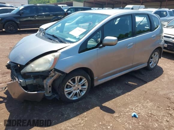 ✅ 2010 Honda Fit Sport • VIN: JHMGE8H41AS027685 • Lot: 42258914. Listed on IAAI with 193,498 mi. Free auction sales archive from the USA and detailed vehicle history report at DreamBid. Image 2.