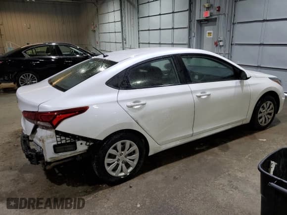 ✅ 2018 Hyundai Accent SE • VIN: 3KPC24A35JE018476 • Лот: 79260664. Опубликован ранее на Copart с пробегом 100 446 миль. Бесплатный доступ к архиву аукционных продаж из США и подробный отчёт об истории автомобиля на DreamBid. Изображение 3.