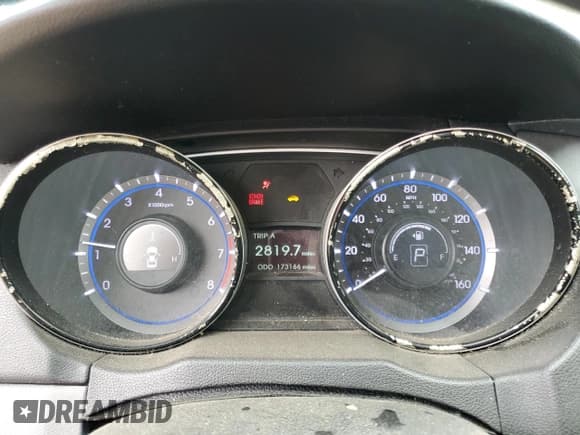 ✅ 2013 Hyundai Sonata GLS • VIN: 5NPEB4AC7DH564432 • Lot: 67761335. Listed on Copart with 173,166 mi. Free auction sales archive from the USA and detailed vehicle history report at DreamBid. Image 9.