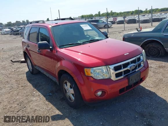 ✅ 2009 Ford Escape XLT • VIN: 1FMCU03709KA93125 • Lot: 43250805. Listed on IAAI with 197,683 mi. Free auction sales archive from the USA and detailed vehicle history report at DreamBid. Image 1.