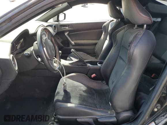 ✅ 2015 Subaru BRZ Limited • VIN: JF1ZCAC14F9605030 • Lot: 68184115. Listed on Copart with 109,714 mi. Free auction sales archive from the USA and detailed vehicle history report at DreamBid. Image 7.