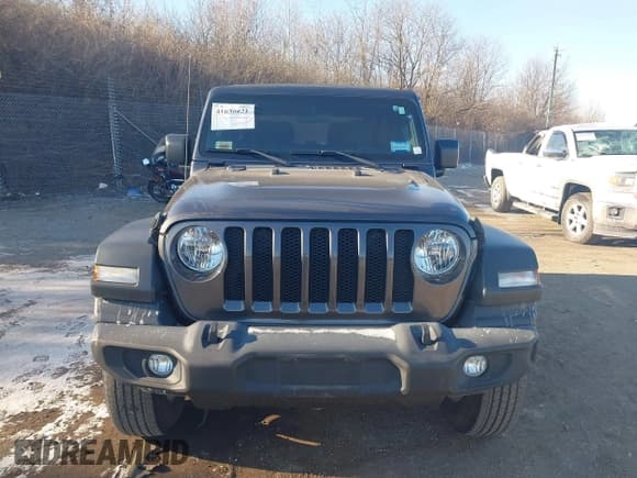 ✅ 2020 Jeep Wrangler Sport S • VIN: 1C4GJXAN8LW207543 • Lot: 41630531. Listed on IAAI with 22,621 mi. Free auction sales archive from the USA and detailed vehicle history report at DreamBid. Image 6.