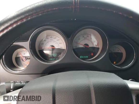 ✅ 2014 Dodge Challenger R/T 100th Anniversary Appearance • VIN: 2C3CDYBT1EH261121 • Lot: 57746454. Wystawiony na Copart z przebiegiem 138 107 mil. Bezpłatny archiwum sprzedaży aukcyjnych z USA i szczegółowy raport historii pojazdu na DreamBid. Zdjęcie 9.