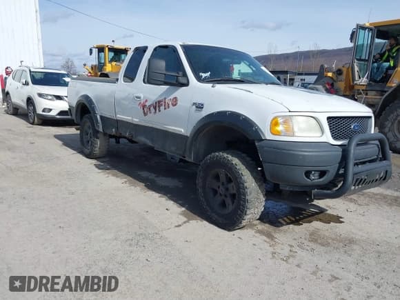 ✅ 2002 Ford F-150 XL • VIN: 2FTRX18W02CA91137 • Lot: 41694740. Listed on IAAI with 197,202 mi. Free auction sales archive from the USA and detailed vehicle history report at DreamBid. Image 1.
