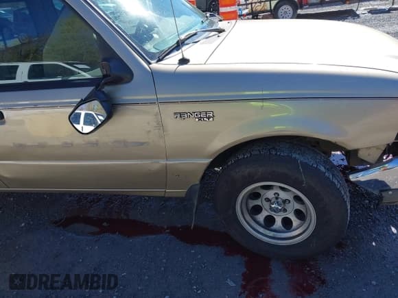 ✅ 1999 Ford Ranger XLT • VIN: 1FTYR14X1XTA45916 • Lot: 43509382. Wystawiony na IAAI z przebiegiem 235 785 mil. Bezpłatny archiwum sprzedaży aukcyjnych z USA i szczegółowy raport historii pojazdu na DreamBid. Zdjęcie 18.