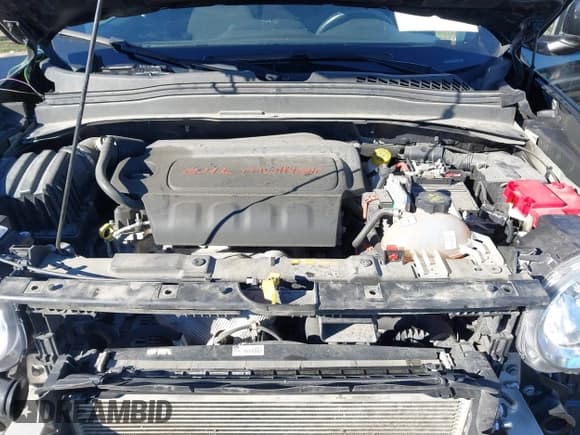 ✅ 2020 Jeep Renegade Latitude • VIN: ZACNJABB6LPL04579 • Lot: 43478125. Listed on IAAI with 51,260 mi. Free auction sales archive from the USA and detailed vehicle history report at DreamBid. Image 10.