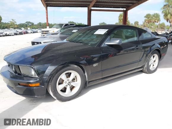 ✅ 2007 Ford Mustang GT Deluxe • VIN: 1ZVHT82H375278641 • Lot: 43571420. Listed on IAAI with 139,690 mi. Free auction sales archive from the USA and detailed vehicle history report at DreamBid. Image 2.