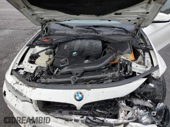 ✅ 2014 BMW 4 Series 435i • VIN: WBA3R1C52EF774462 • Lot: 81502044. Listed on Copart with 113,314 mi. Free auction sales archive from the USA and detailed vehicle history report at DreamBid. Image 11.