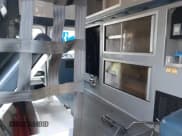 ✅ 2014 Ford Econoline Cargo Commercial • VIN: 1FDSS3EL2EDB14925 • Lot: 42091345. Wystawiony na IAAI z przebiegiem 191 903 mil. Bezpłatny archiwum sprzedaży aukcyjnych z USA i szczegółowy raport historii pojazdu na DreamBid. Zdjęcie 7.