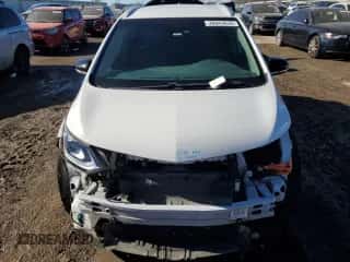 2017 Chevrolet Bolt EV Premier z VIN 1G1FX6S04H4169733, wystawiony jako Copart lot #38943834 z przebiegiem 57 721 mil mil oraz . Historia ofert i sprzedaży dostępna na DreamBid. Obrazek 5.