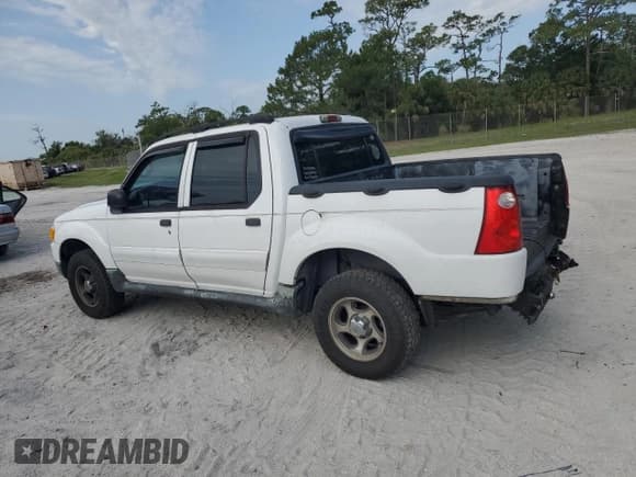 ✅ 2004 Ford Explorer Sport Trac XLS • VIN: 1FMZU67K24UC13080 • Lot: 57996855. Wystawiony na Copart z przebiegiem 140 707 mil. Bezpłatny archiwum sprzedaży aukcyjnych z USA i szczegółowy raport historii pojazdu na DreamBid. Zdjęcie 2.