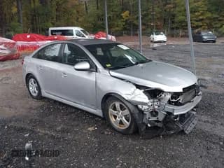 ✅ 2016 Chevrolet Cruze LT • VIN: 1G1PE5SB7G7199053 • Lot: 43536210. Wystawiony na IAAI z przebiegiem 104 785 mil. Bezpłatny archiwum sprzedaży aukcyjnych z USA i szczegółowy raport historii pojazdu na DreamBid. Zdjęcie 1.