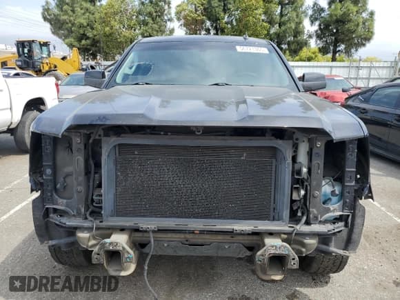 ✅ 2014 GMC Sierra 1500 SLE • VIN: 3GTP1UEH3EG356141 • Лот: 56721365. Опубликован ранее на Copart с пробегом 98 293 миль. Бесплатный доступ к архиву аукционных продаж из США и подробный отчёт об истории автомобиля на DreamBid. Изображение 5.