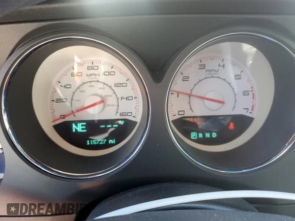 ✅ 2013 Dodge Challenger R/T • VIN: 2C3CDYBT3DH611444 • Lot: 45381905. Wystawiony na Copart z przebiegiem 115 727 mil. Bezpłatny archiwum sprzedaży aukcyjnych z USA i szczegółowy raport historii pojazdu na DreamBid. Zdjęcie 9.