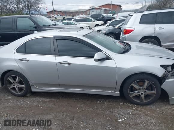 ✅ 2012 Acura TSX Special Edition • VIN: JH4CU2F80CC003802 • Lot: 41812613. Wystawiony na IAAI z przebiegiem 212 954 mil. Bezpłatny archiwum sprzedaży aukcyjnych z USA i szczegółowy raport historii pojazdu na DreamBid. Zdjęcie 13.