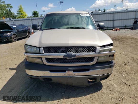 ✅ 2004 Chevrolet Silverado 1500 LS • VIN: 1GCEC19T84E396204 • Лот: 57144844. Опубликован ранее на Copart с пробегом 327 088 миль. Бесплатный доступ к архиву аукционных продаж из США и подробный отчёт об истории автомобиля на DreamBid. Изображение 5.