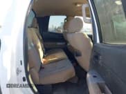 ✅ 2007 Toyota Tundra SR5 • VIN: 5TFSV54187X003479 • Lot: 42672921. Wystawiony na IAAI z przebiegiem 303 272 mil. Bezpłatny archiwum sprzedaży aukcyjnych z USA i szczegółowy raport historii pojazdu na DreamBid. Zdjęcie 8.