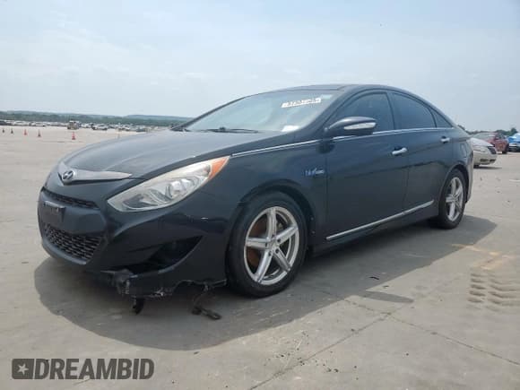 ✅ 2015 Hyundai Sonata • VIN: KMHEC4A44FA129184 • Лот: 57304505. Опубликован ранее на Copart с пробегом 150 397 миль. Бесплатный доступ к архиву аукционных продаж из США и подробный отчёт об истории автомобиля на DreamBid. Изображение 1.