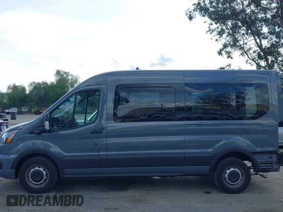 ✅ 2023 Ford Transit Passenger XL • VIN: 1FBAX2C82PKB58582 • Lot: 41898895. Listed on IAAI with 16,416 mi. Free auction sales archive from the USA and detailed vehicle history report at DreamBid. Image 14.