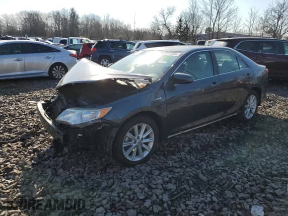 2013 Toyota Camry LE с VIN 4T1BD1FK2DU095456, выставлен на аукционе Copart как лот 42113844 с пробегом Не указан миль и Списание • Salvage title. История ставок и продаж доступна на DreamBid. Изображение 1.