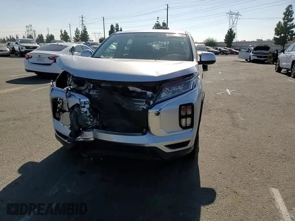✅ 2020 Mitsubishi Outlander ES • VIN: JA4AP3AU2LU005775 • Lot: 85919975. Wystawiony na Copart z przebiegiem 38 634 mil. Bezpłatny archiwum sprzedaży aukcyjnych z USA i szczegółowy raport historii pojazdu na DreamBid. Zdjęcie 13.