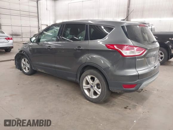 ✅ 2016 Ford Escape SE • VIN: 1FMCU9GX8GUA11402 • Lot: 43423382. Wystawiony na IAAI z przebiegiem 138 427 mil. Bezpłatny archiwum sprzedaży aukcyjnych z USA i szczegółowy raport historii pojazdu na DreamBid. Zdjęcie 3.