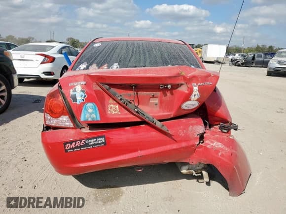 ✅ 2004 Hyundai Elantra GLS • VIN: KMHDN46D94U916934 • Lot: 91681385. Listed on Copart with 180,232 mi. Free auction sales archive from the USA and detailed vehicle history report at DreamBid. Image 6.