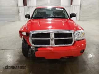 2006 Dodge Dakota SLT с VIN 1D7HW48N76S589897, выставлен на аукционе Copart как лот 80532214 с пробегом 139 395 миль миль и Списание • Salvage title. История ставок и продаж доступна на DreamBid. Изображение 5.