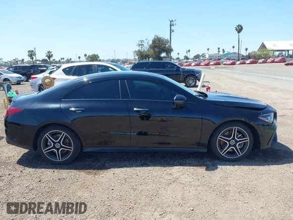 2025 Mercedes-Benz CLA 250 с VIN W1K5J4GB5SN515637, выставлен на аукционе IAAI как лот 41966730 с пробегом 3 606 миль миль и . История ставок и продаж доступна на DreamBid. Изображение 13.