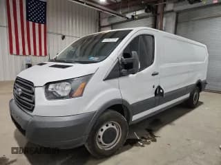 ✅ 2017 Ford Transit • VIN: 1FTYE9ZM9HKA83930 • Lot: 59028005. Wystawiony na Copart z przebiegiem 285 236 mil. Bezpłatny archiwum sprzedaży aukcyjnych z USA i szczegółowy raport historii pojazdu na DreamBid. Zdjęcie 1.