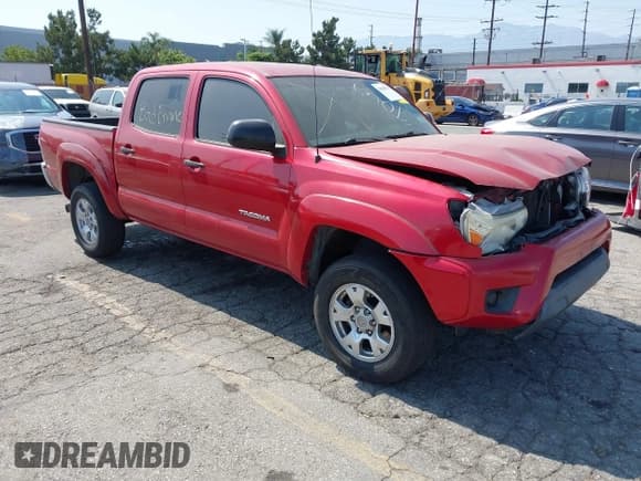 ✅ 2015 Toyota Tacoma PreRunner • VIN: 5TFJX4GN0FX043164 • Лот: 42588373. Опубликован ранее на IAAI с пробегом 126 219 миль. Бесплатный доступ к архиву аукционных продаж из США и подробный отчёт об истории автомобиля на DreamBid. Изображение 1.