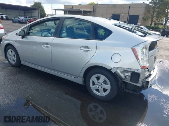 ✅ 2011 Toyota Prius III • VIN: JTDKN3DU0B5301253 • Lot: 43466144. Listed on IAAI with 123,046 mi. Free auction sales archive from the USA and detailed vehicle history report at DreamBid. Image 3.