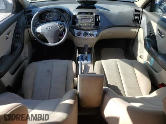 ✅ 2010 Hyundai Elantra SE • VIN: KMHDU4AD1AU982481 • Lot: 85424405. Listed on Copart with 263,819 mi. Free auction sales archive from the USA and detailed vehicle history report at DreamBid. Image 8.